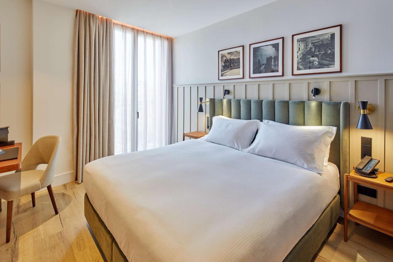 Via Sants Hotel Barcelona, Tapestry Collection By Hilton Екстериор снимка